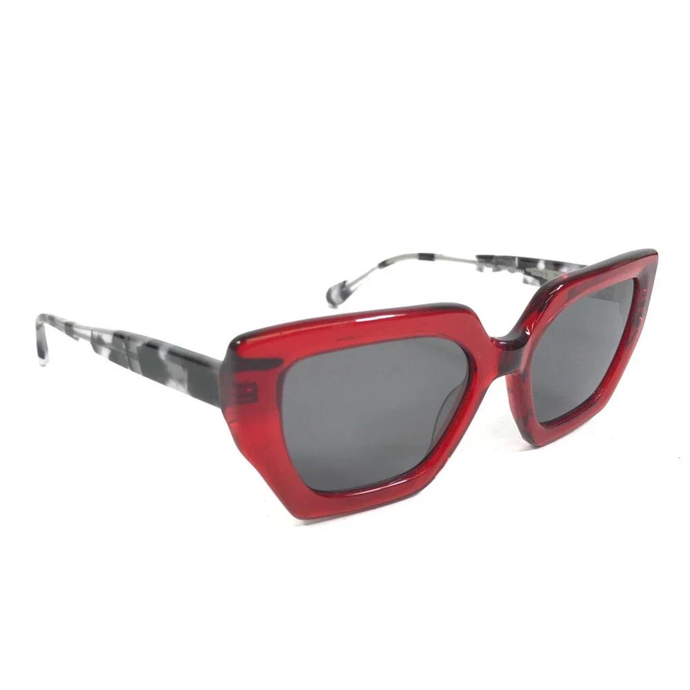 GiGi brand new